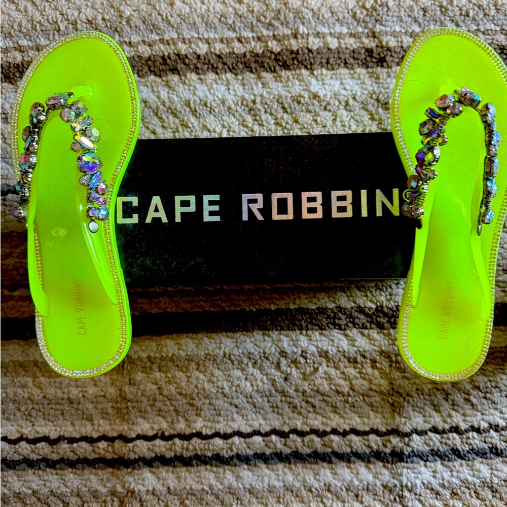 Cape Robbin Embellished Women's Sandals - NWT in box - Size 36 - Picture 4 of 5